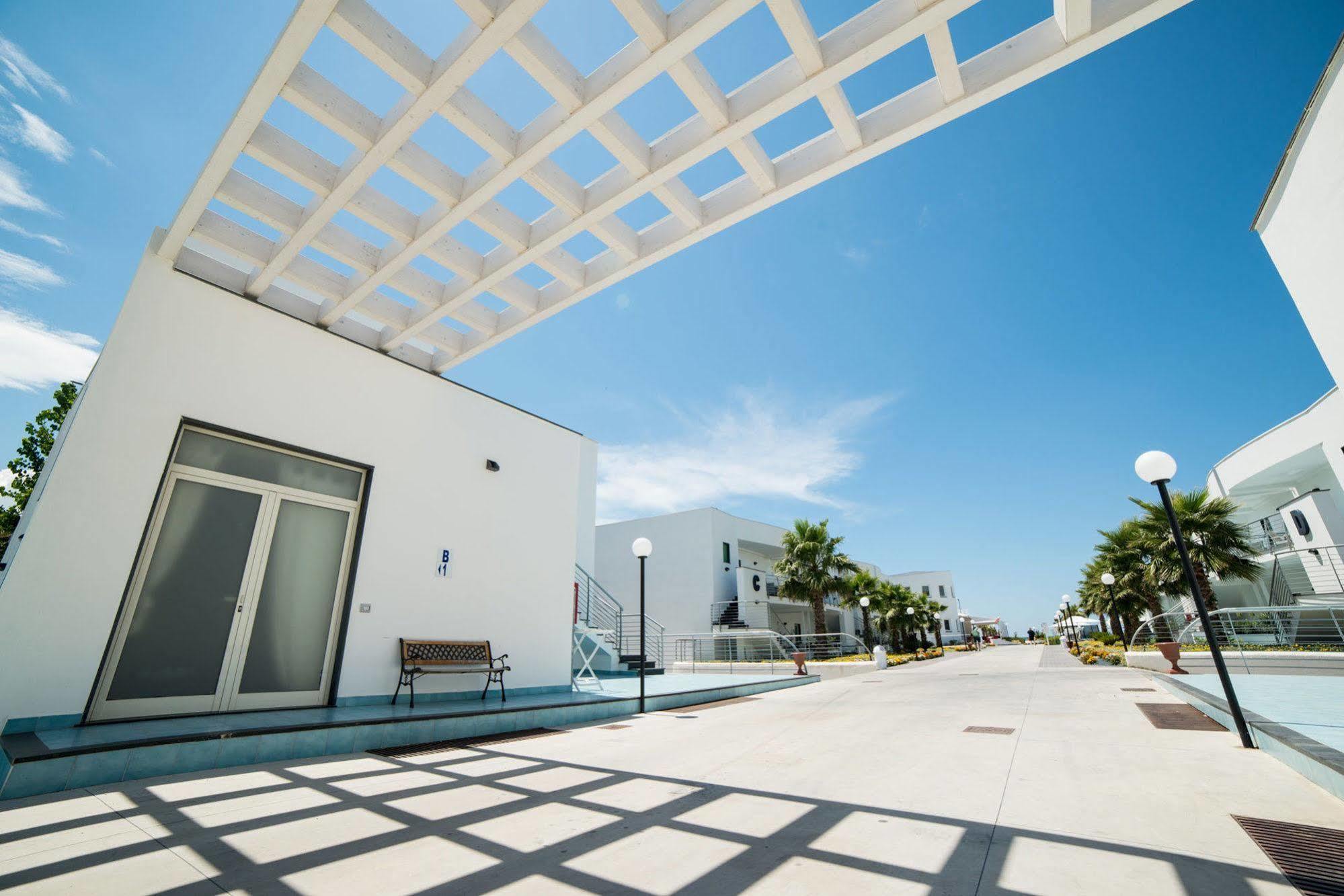 Medea Beach Resort Capaccio