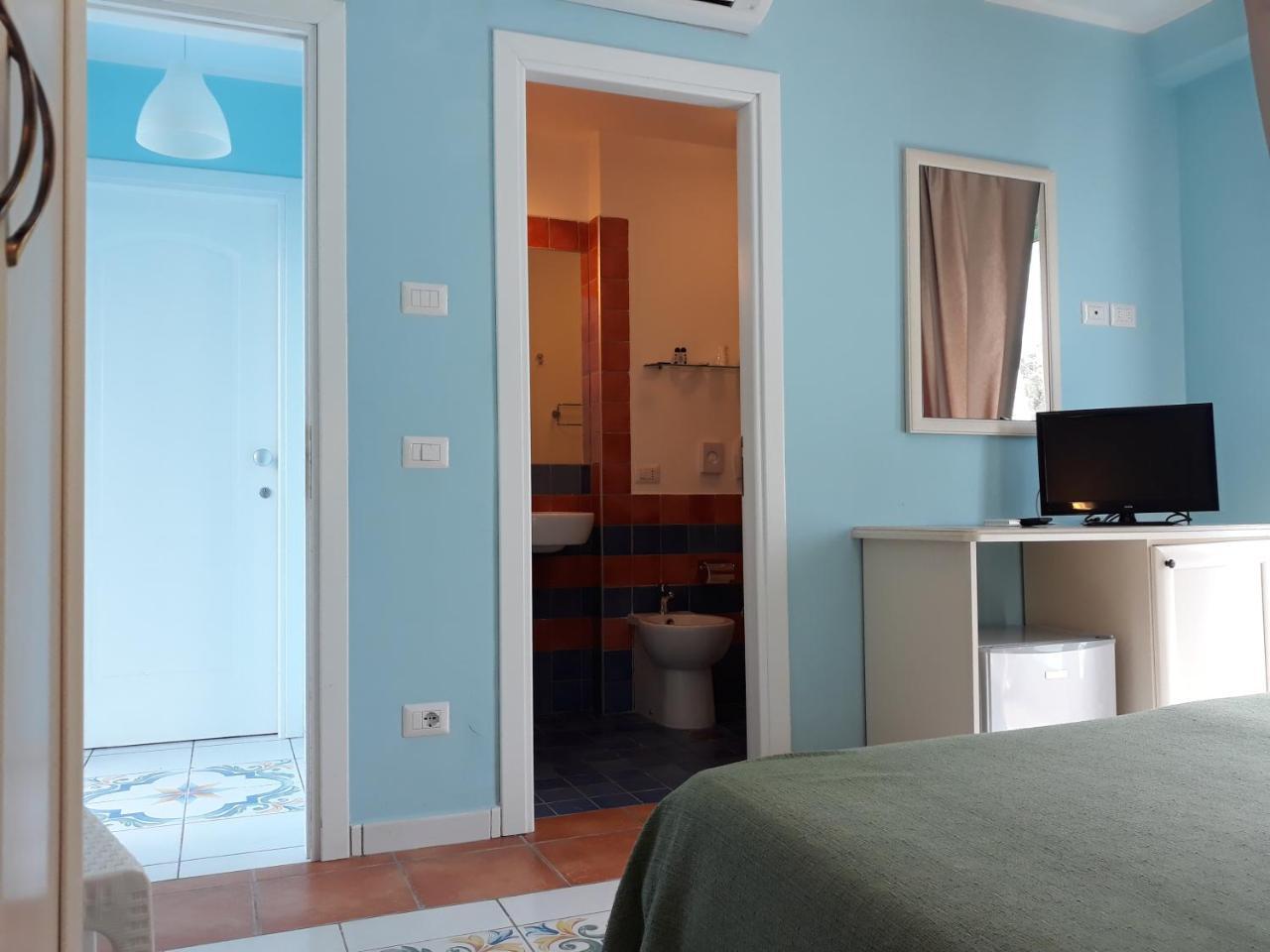 Medea Beach Resort 4*